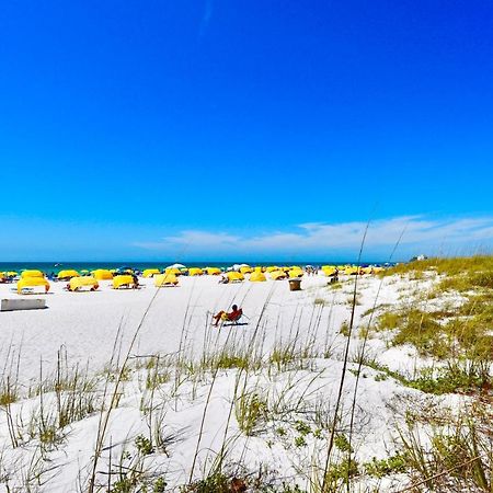 'Cozy Palms Oasis' W/ Patio: 4 Mi To St Pete Beach Сент-Питерсберг Экстерьер фото